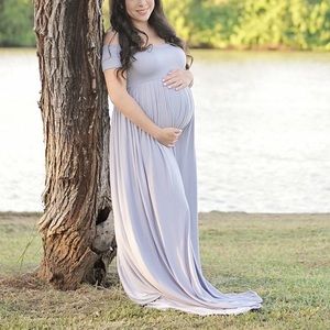 Maternity gown